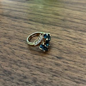 Vintage Golden ring with blue gems and jewels
